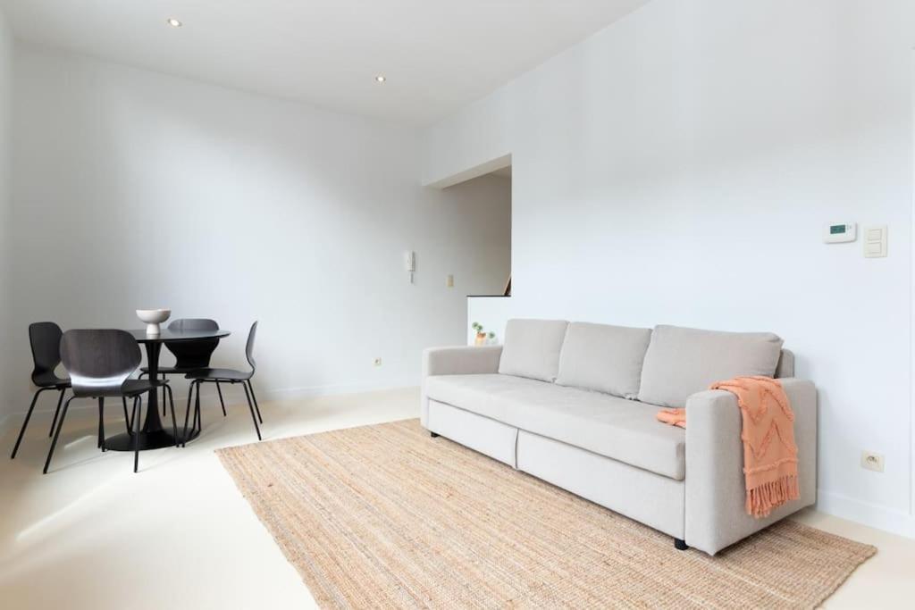Bright, Spacious Apartments & Perfectly Located In The Heart Of Ghent Exterior photo